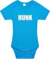 Hunk tekst baby rompertje blauw jongens - Kraamcadeau - Babykleding 92 (18-24 maanden)