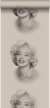 Origin Wallcoverings behang Marilyn Monroe grijs en zwart - 326350 - 53 cm x 10,05 m