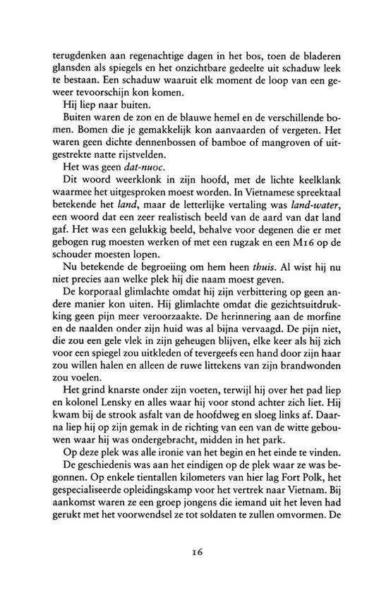 Tekstpagina met een verhaal over een man die zijn herinneringen verliest en een soldaat die wordt teruggestuurd naar Vietnam.