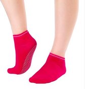 Anti slip yoga sokken rood - maar ook voor pilates of piloxing!