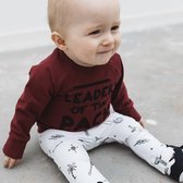 nOeser Legging / broekje Levi symbols/feather white   -  Maat  74