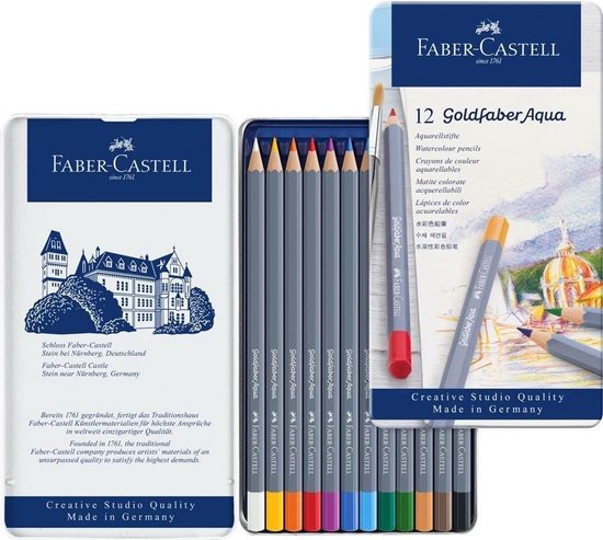 Zilverkleurig blik met 12 Faber-Castell Goldfaber Aqua aquarelpotloden, met een illustratie van Faber-Castell Castle.