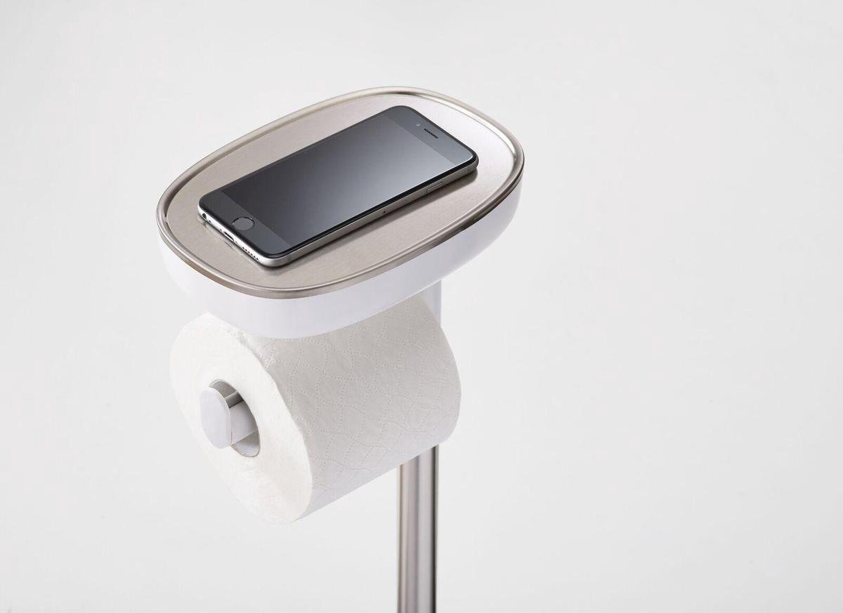mDesign toiletrolhouder voor één rol – staande wc-rolhouder van roestvrij metaal voor badkamer en toilet – stijlvolle toiletpapierhouder geschikt voor grote rollen – zilver