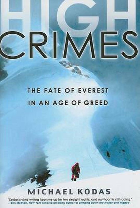 Boek 'High Crimes' met op de cover een klimmer tegen een besneeuwde bergwand. De titel 'High Crimes' staat groot bovenaan.