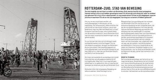 Verkeer van fietsers bij een hijskraanbrug in Rotterdam-Zuid.