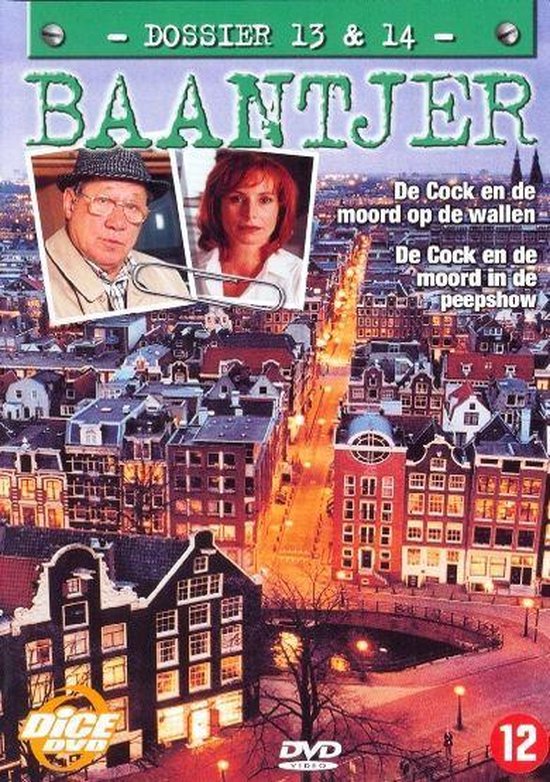 Dvd-cover van Baantjer Dossier 13 & 14 met de gezichten van een man met bril en pet en een vrouw, boven een nachtelijk stadsgezicht.