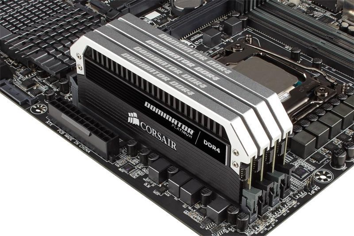 Corsair Dominator Platinum 16GB DDR4 - 3000MHz - 2 x 8 GB - 8 GB | bol