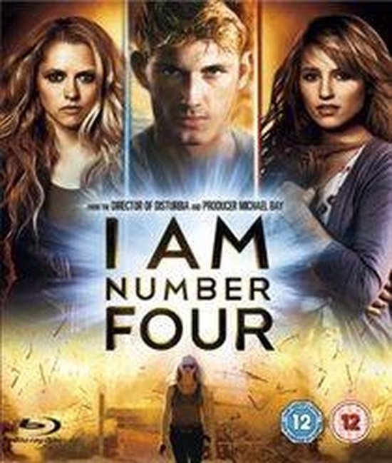 De Blu-ray hoes van "I Am Number Four" toont drie jonge mensen met een intense blik. De titel "I AM NUMBER FOUR" staat centraal. Onderaan staat een kleinere afbeelding van een vrouw.