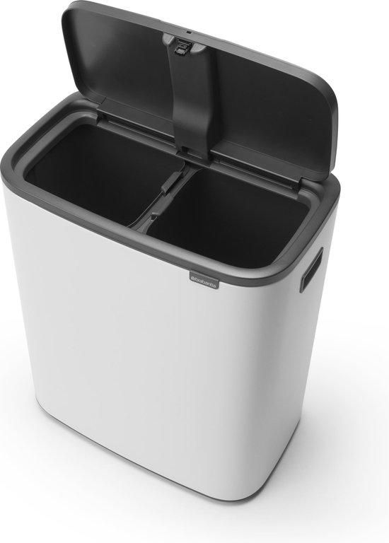 Witte Brabantia Bo Touch Bin prullenbak met twee open binnenemmers en donkergrijs deksel.