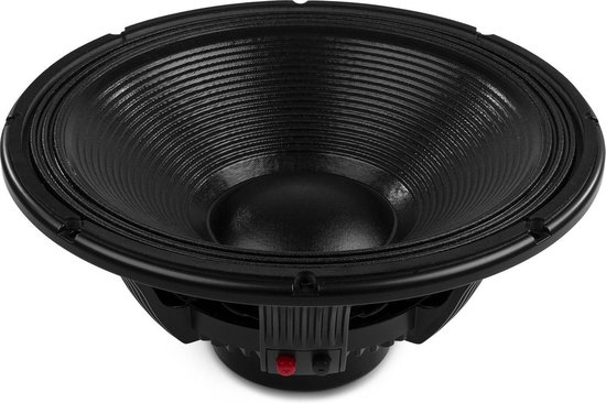 Zwarte woofer met conus en ribbelstructuur, vanuit een schuine hoek.