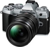 Olympus OM-D E-M5 III - Zilver + 12-40mm PRO (Zwart)