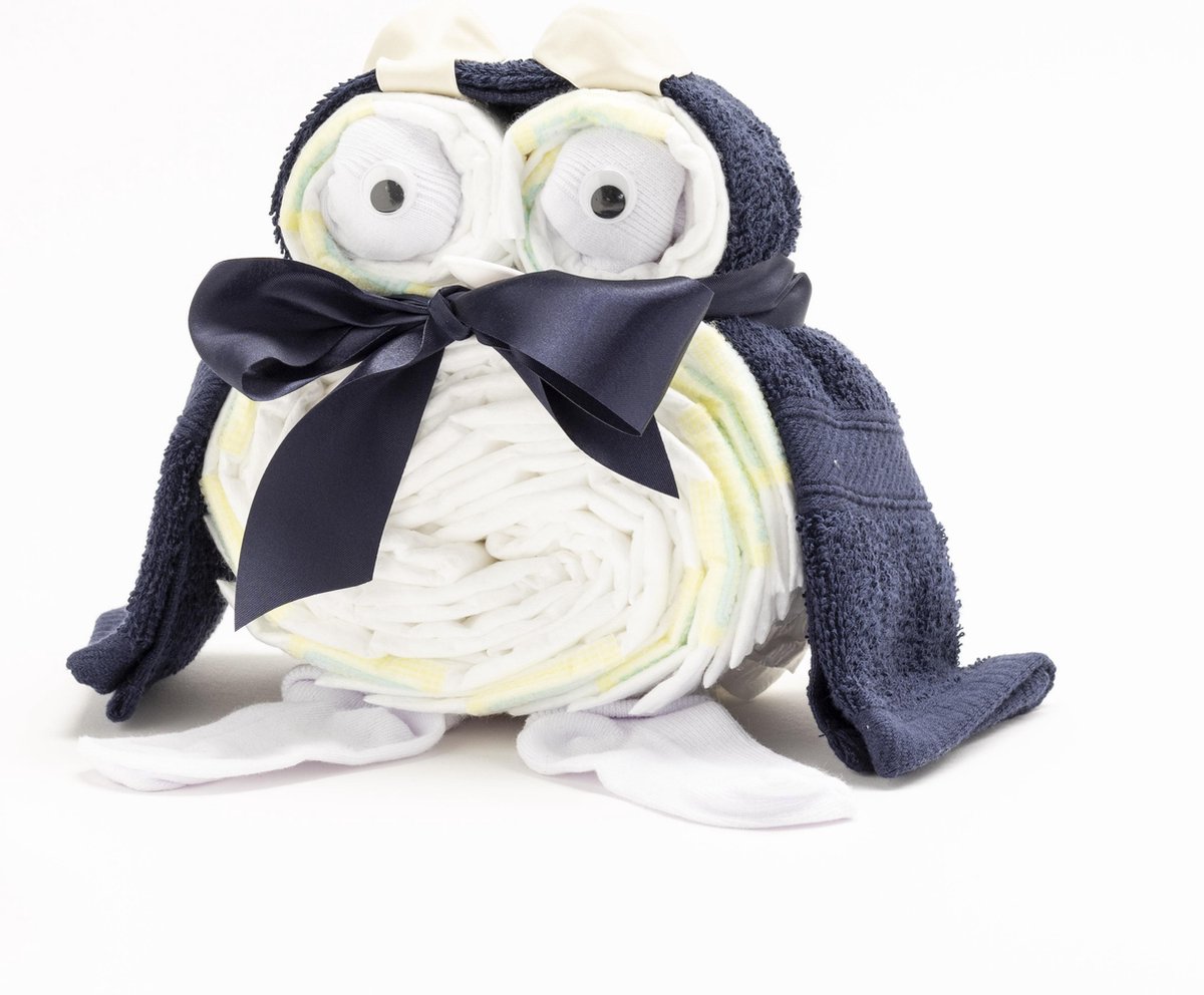 De Zoetebekjes - Pampertaart - Luiertaart - Kraamcadeau - De Uiltjesknapper - Donker Blauw De Zoetebekjes - Pampertaart - Luiertaart - Kraamcadeau - De Uiltjesknapper - Donker Blauw