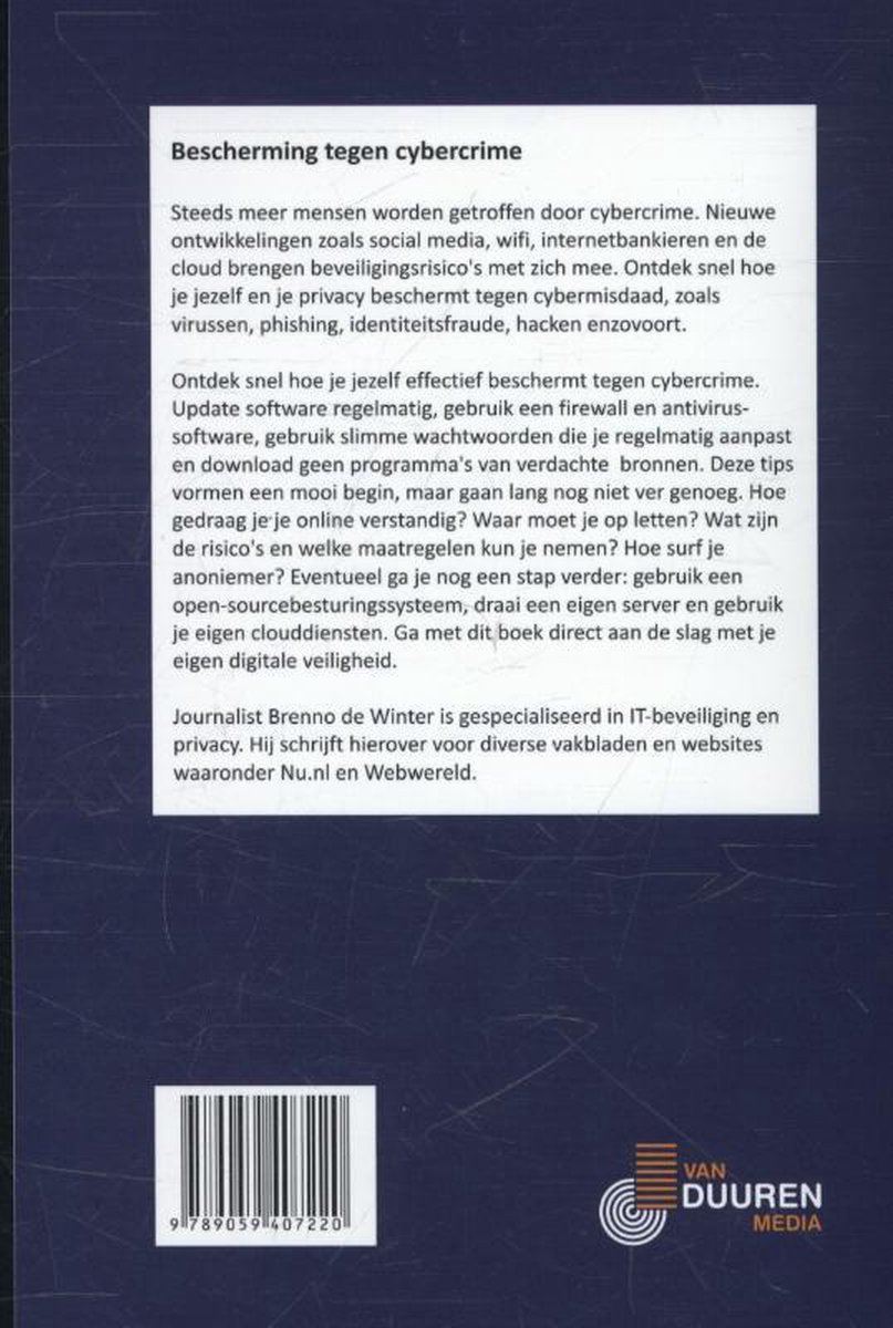Achterkant van het boek 'Bescherming tegen cybercrime'. Tekst over bescherming tegen cybercrime, met een logo van Van Duuren Media.