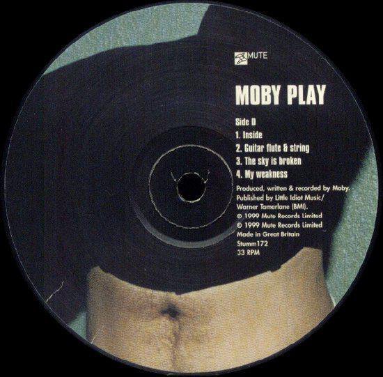 Винил пластинка Moby. Play Moby пластинка. Moby с гитарой.