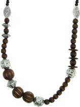 Ketting met houten kralen