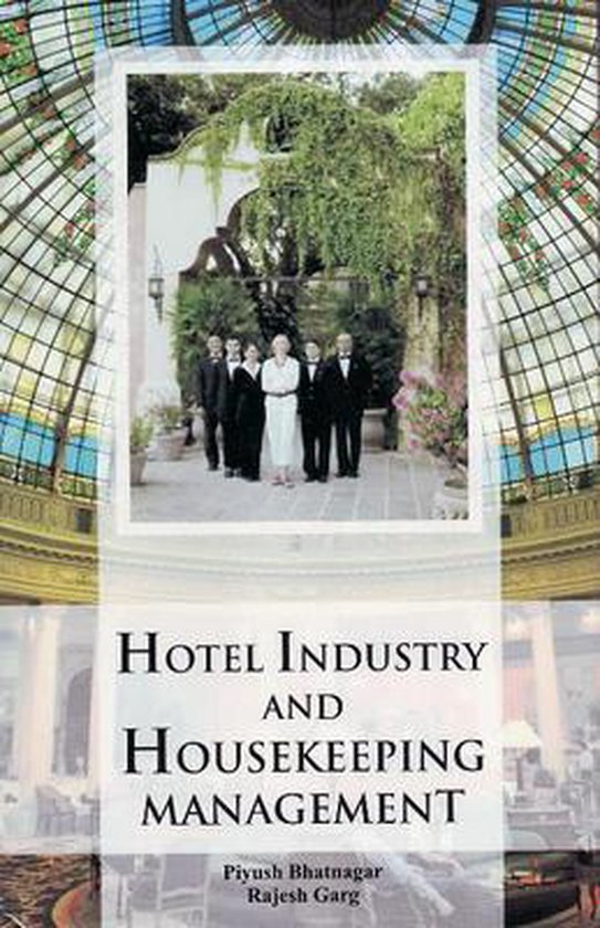 Hotel Industry & Housekeeping Management 9788189741471 Piyush
