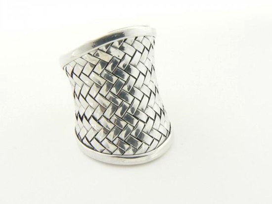 Langwerpige gevlochten zilveren ring - maat 19.5