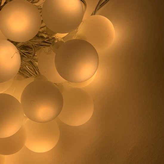 Draai vast eiwit merk Kerstverlichting bolletjes - warm wit - 80 LED's - 12 meter lang - voor  binnen & buiten | bol.com