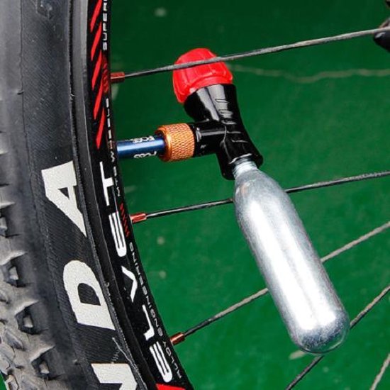 CO2 pomp - mini fietspomp set met 4x CO2 patronen - 16 gram - MTB Cycling