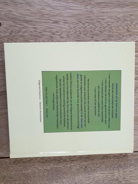 Boekomslag "Gerechten uit de Tuin van Eden" met tekst over vegetarische en visgerechten.