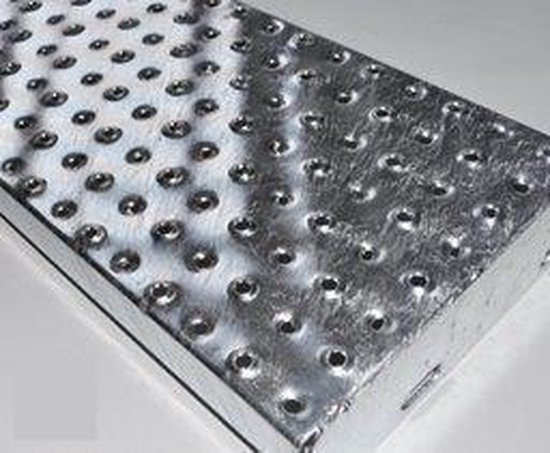 Bandijzer gegolfd, geperforeerd, verzinkt 17 x 0.80m (10 m