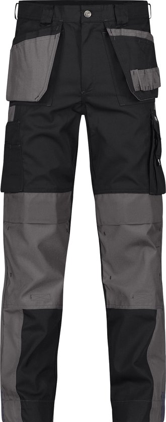 Pantalon de travail noir avec panneaux gris sur les genoux et le bas. Poches et passants de ceinture gris.