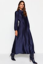 Trendyol femmes manches Standard a-ligne bleu marine taille Brit Satin robe de soirée TCTSS23DB00037