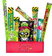 Candy Freaks - Groen amerikaans pakket - 9 delig - Snoep pakket - Amerikaanse snacks - Zuur - zoet - Airhead - Toxic waste - Warhead - Laffy Taffy - jawbreaker - Snackbox - Snoepbox - Cadeau - Giftbox