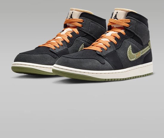 Air Jordan 1 Mid SE Craft Maat 43 bol