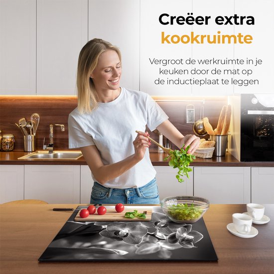 Chefcare Inductie Beschermer Roze Orchidee Bloemen - Zwart Wit - 80x50 cm - Afdekplaat Inductie - Kookplaat Beschermer - Inductie Mat