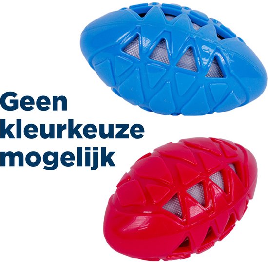 Twee rugbybal speelgoed, één blauw en één rood, met driehoekige openingen. Tekst: Geen kleurkeuze mogelijk.