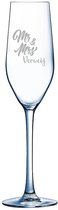 2 stuks Champagneglas met naam - bruispaar - bruiloft - glas met naam - glas graveren - huwelijk - huwelijkscadeau - huwelijk kado - uniek glas - gegraveerd glas - glas voor bruidspaar - gegraveerd glas bedankje - ceremoniemeester - bedankje gasten