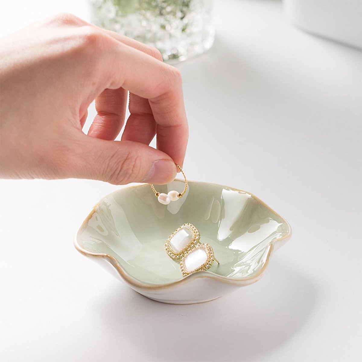 Esthetische keramische sieradenschaal, decoratieve bladschaal voor sleutels, ringen en sieraden, tafel- en nachtkastdecoratie, handgemaakt sieradendienblad voor kamer (roze