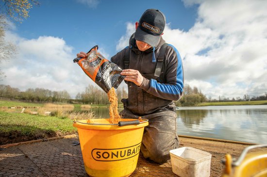 Sonubaits Super Crush Salted Caramel Groundbait - lokvoer - 2000 gram — afbeelding 2