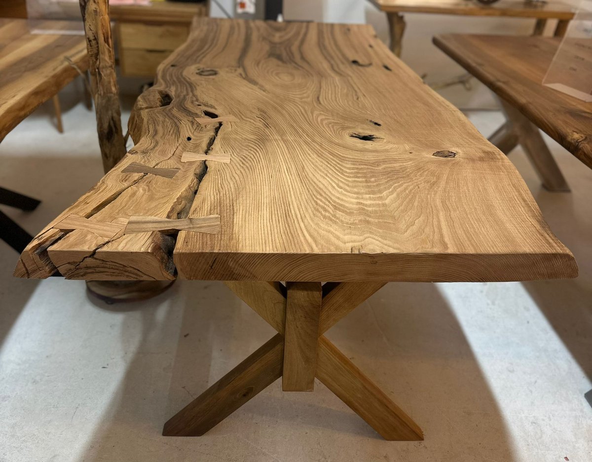 Arka Woods - Kastanje hout eettafel - Georgina