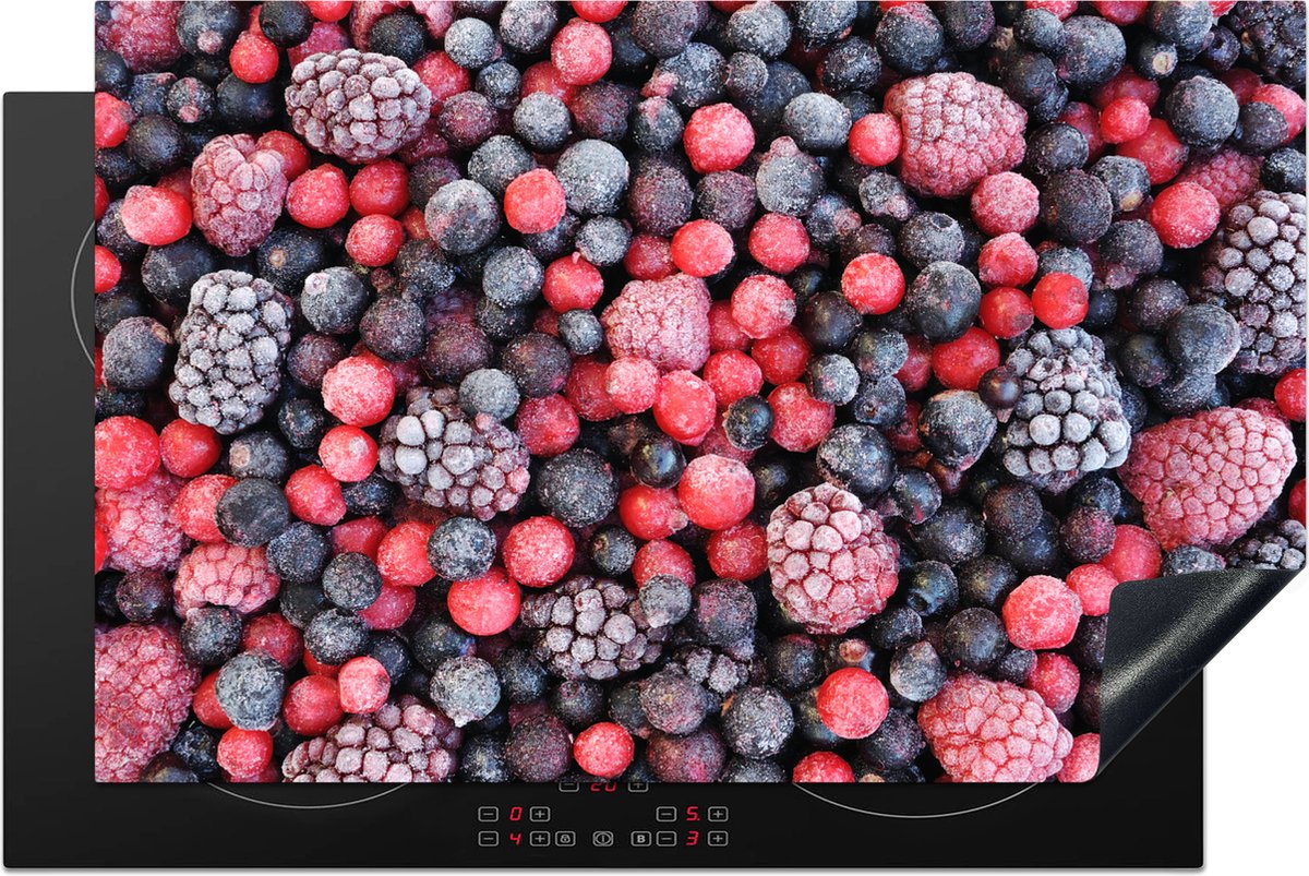 KitchenYeah® Inductie beschermer 81.2x52 cm - Fruit - Bessen - IJs - Kookplaataccessoires - Afdekplaat voor kookplaat - Inductiebeschermer - Inductiemat - Inductieplaat mat