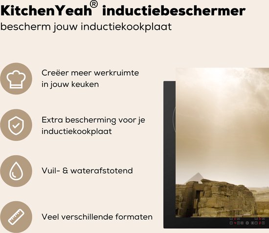 KitchenYeah® Inductie beschermer 81.6x52.7 cm - De Sfinx van Gizeh en piramide in een zandstorm - Kookplaataccessoires - Afdekplaat voor kookplaat - Inductiebeschermer - Inductiemat - Inductieplaat mat