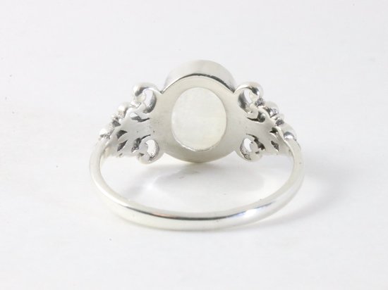 Bague en argent finement travaillée avec pierre de lune arc-en-ciel - taille 19,5