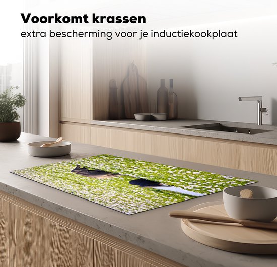 KitchenYeah® Inductie beschermer 85x52 cm - Olifant - Water - Planten - Groen - Natuur - Dieren - Kookplaataccessoires - Afdekplaat voor kookplaat - Inductiebeschermer - Inductiemat - Inductieplaat mat