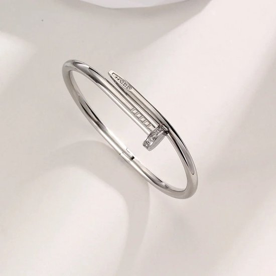 Zilverkleurig Armband (wit verguld goud) - Maat 19 - chique spijker design - Unisex - perfect kado - kerstkado - trendy sieraad - juweel