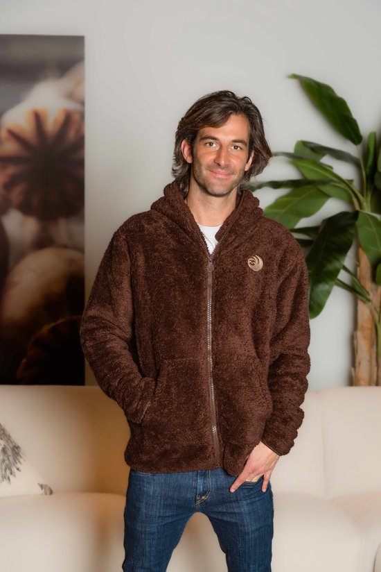 Knuffle Fleece Sweater® | Linda: "Dit is de perfect sweater! Zacht, comfortabel en geweldige kwaliteit. Geeft een heerlijk ontspannen gevoel!" | Voor dames, heren en kinderen | Handgemaakt in Portugal | In 3 kleuren, dit is kleur Bruin - maat XL