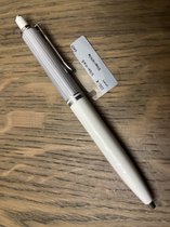 Pelikan pen K405 wit/zilver