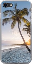 Geschikt voor iPhone SE 2020 hoesje - Strand - Zonsondergang - Palmboom - Siliconen Telefoonhoesje