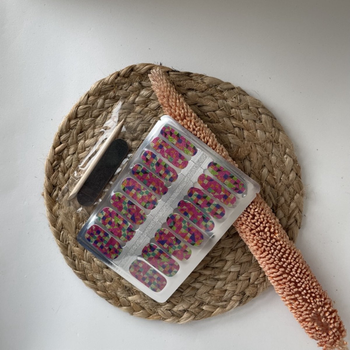 NailWrapz - Colourful Chaos - Nagel wraps - nagelstickers- geen UV lamp nodig - Thuis manicure