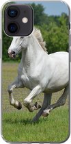 Geschikt voor iPhone 12 hoesje - Paarden - Natuur - Wit - Siliconen Telefoonhoesje