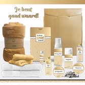 Geschenkset “Je bent goud waard!” - 12 producten - 1740 gram | Luxe Cadeaubox voor haar - Wellness Pakket Vrouw - Giftset Vriendin - Moeder - Cadeaupakket Collega - Cadeau Zus - Verjaardag Oma - Moederdag - Kerstpakket - Valentijn Cadeau - Goud