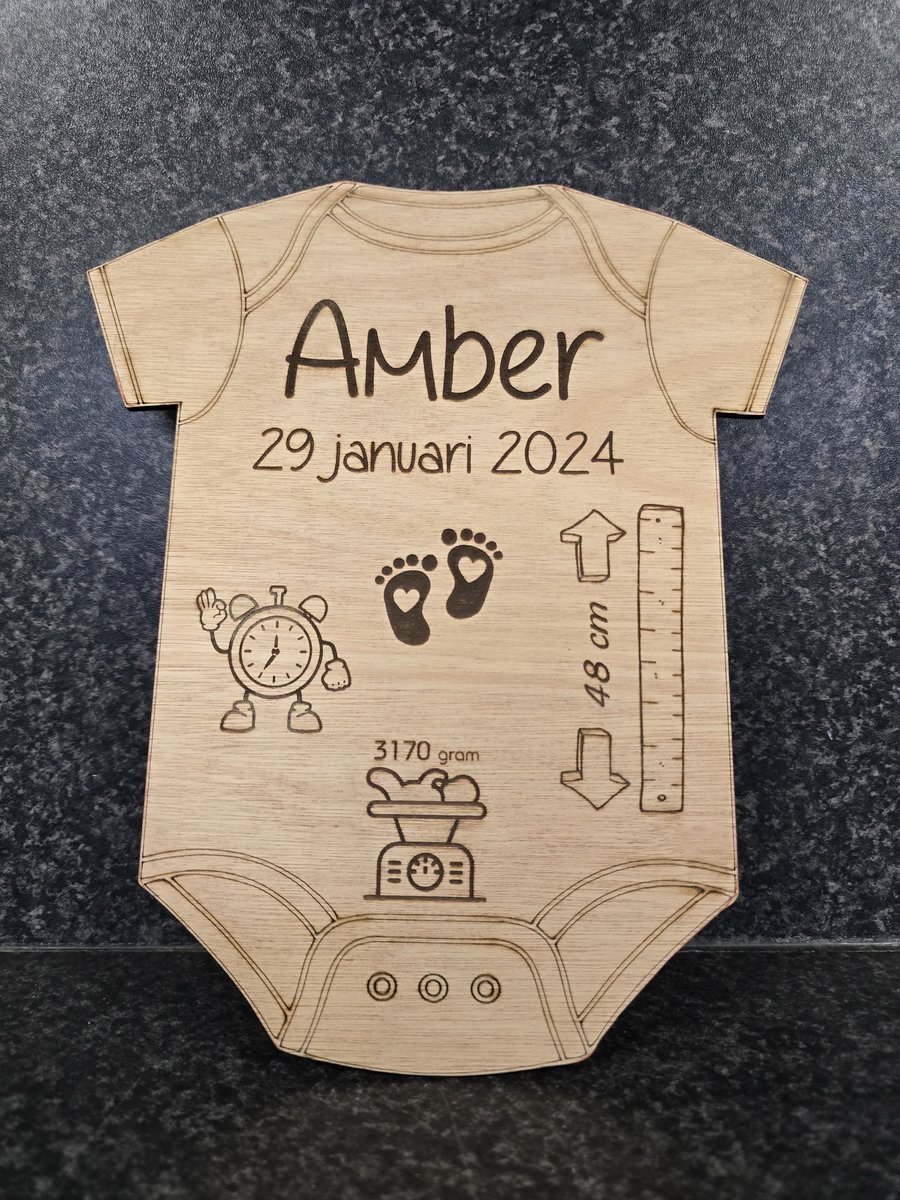 Goedkoopste Geboorte bordje gepersonaliseerd van hout laser gegraveerd - Rompertje - Geboorte - Geboorte cadeau - Geboorte kado - Kado - Geboortebord - Cadeau - lasergraveren - geboorte laser - gepersonaliseerd - gepersonaliseerd geboorte - geboorte geschenk