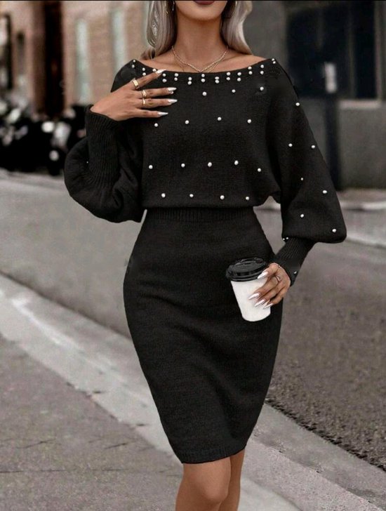 Sexy elegante prachtige zwarte stretch trui jurk met vleermuis mouwen maat M