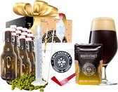 SIMPELBROUWEN® - Cadeaubox Stout - Bierbrouwpakket - Zelf bier brouwen pakket - Startpakket - Gadgets Mannen - Cadeau - vaderdag cadeau - vaderdag geschenk - Verjaardag - Cadeau voor man - vaderdag cadeaupakket - vaderdag cadeautje