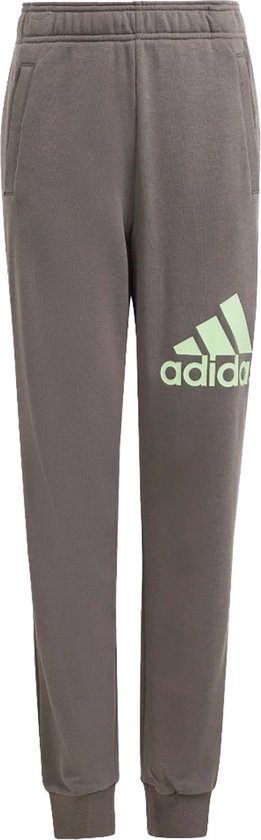 Adidas essentials regular fit big logo katoenen broek in de kleur bruin.